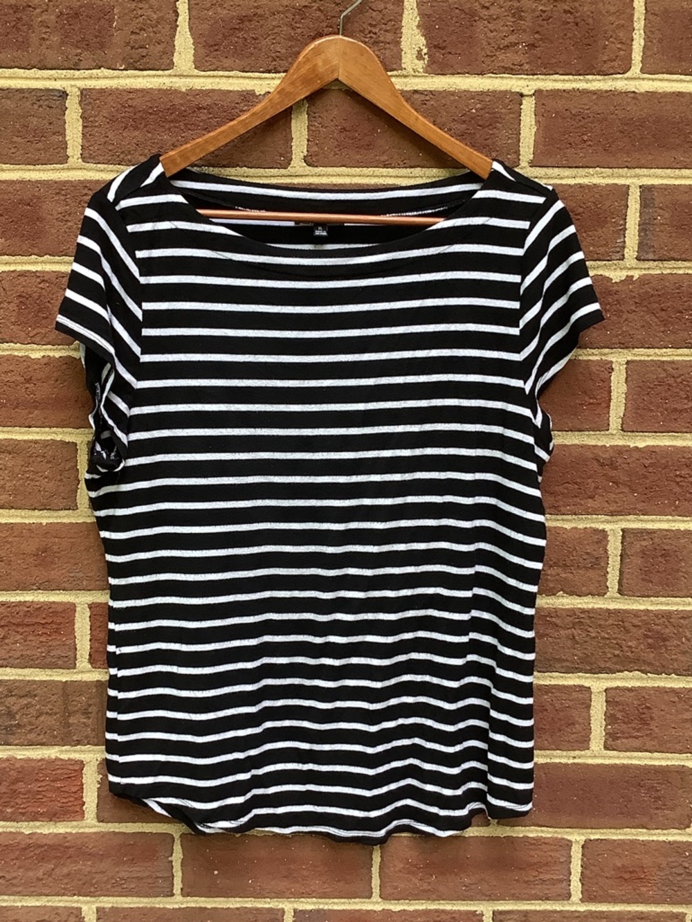 Premise Black White Striped Cap Sleeve Tee Boatneck XL Super Soft